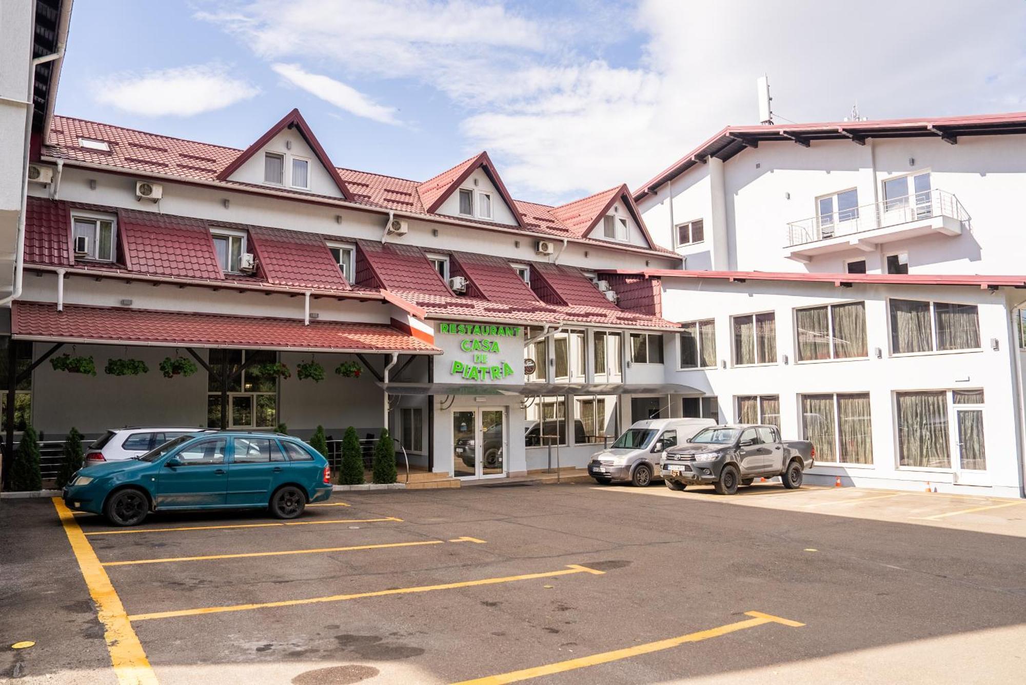 Hotel Casa De Piatra Scheia Buitenkant foto